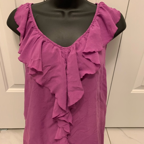 GAP Tops - 3/$10 
Small Gap sleeveless top.